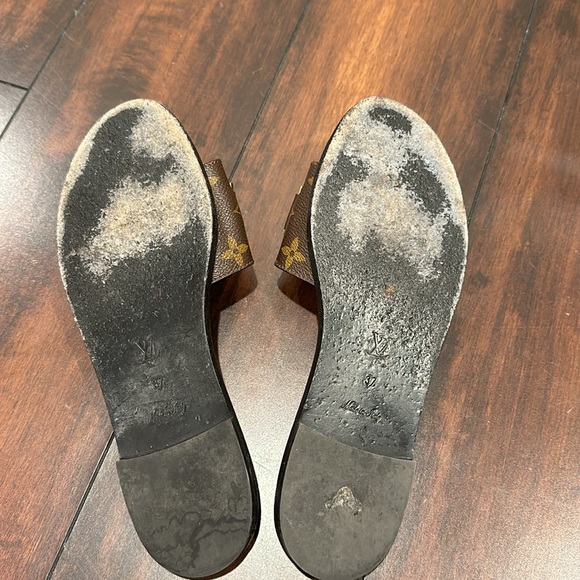 LOUIS VUITTON Lock It mule Sandals Size 37 7 - Picture 3 of 7